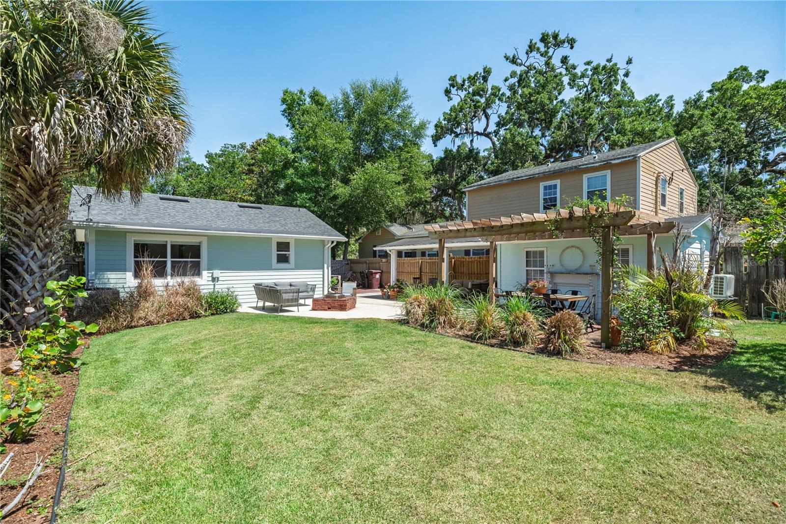 COLLEGE PARK - Residential