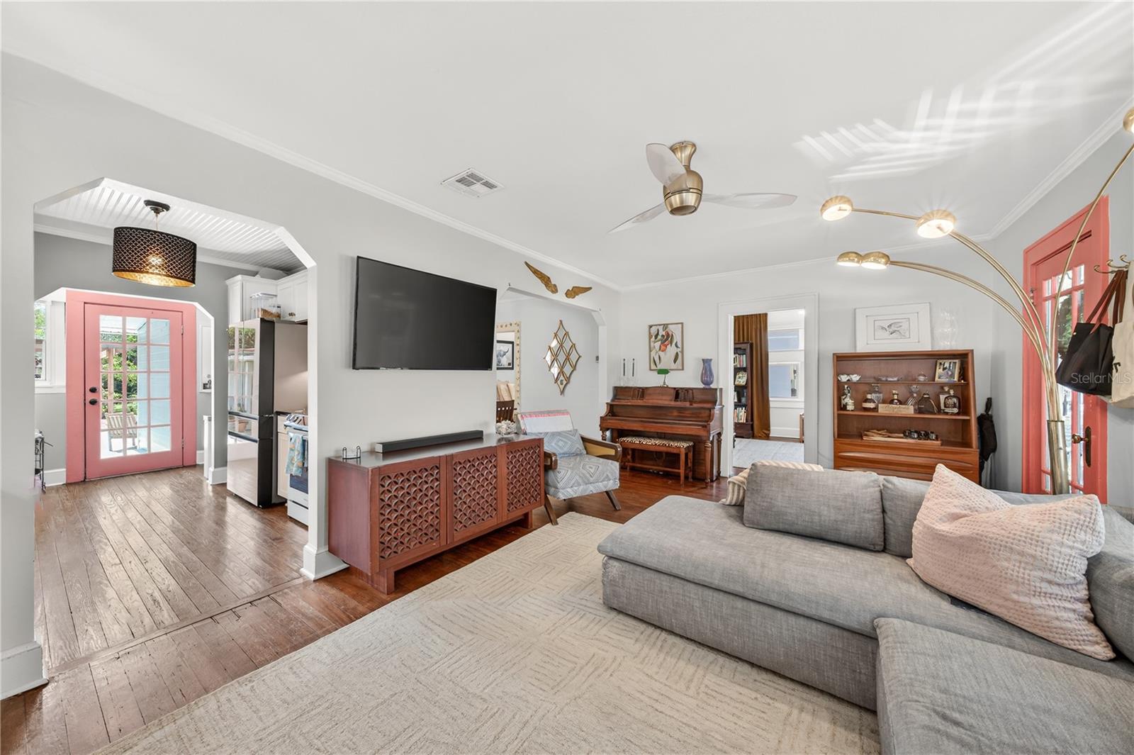 COLLEGE PARK - Residential