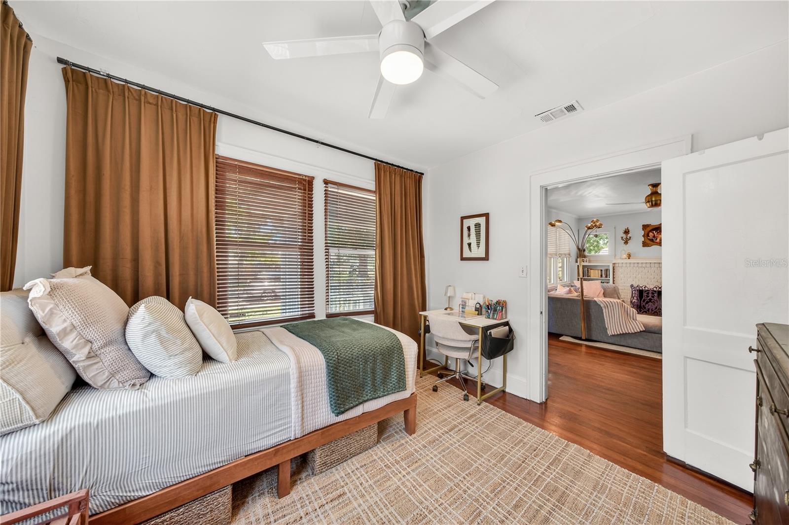 COLLEGE PARK - Residential