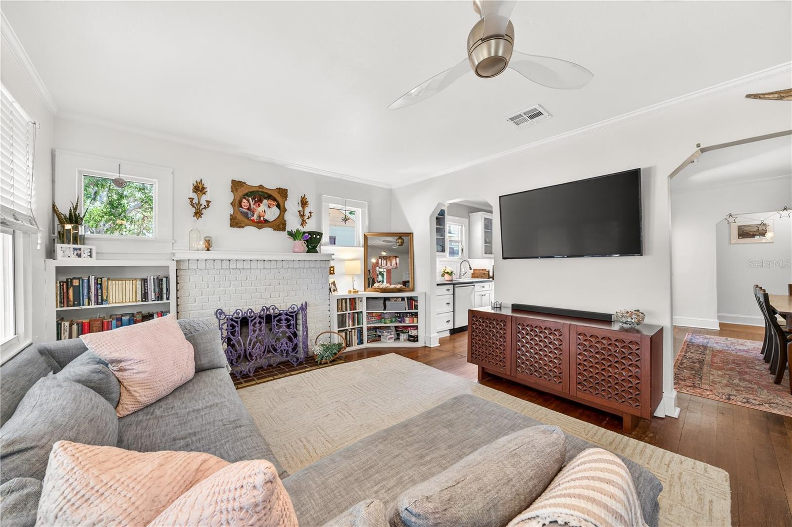 COLLEGE PARK - Residential