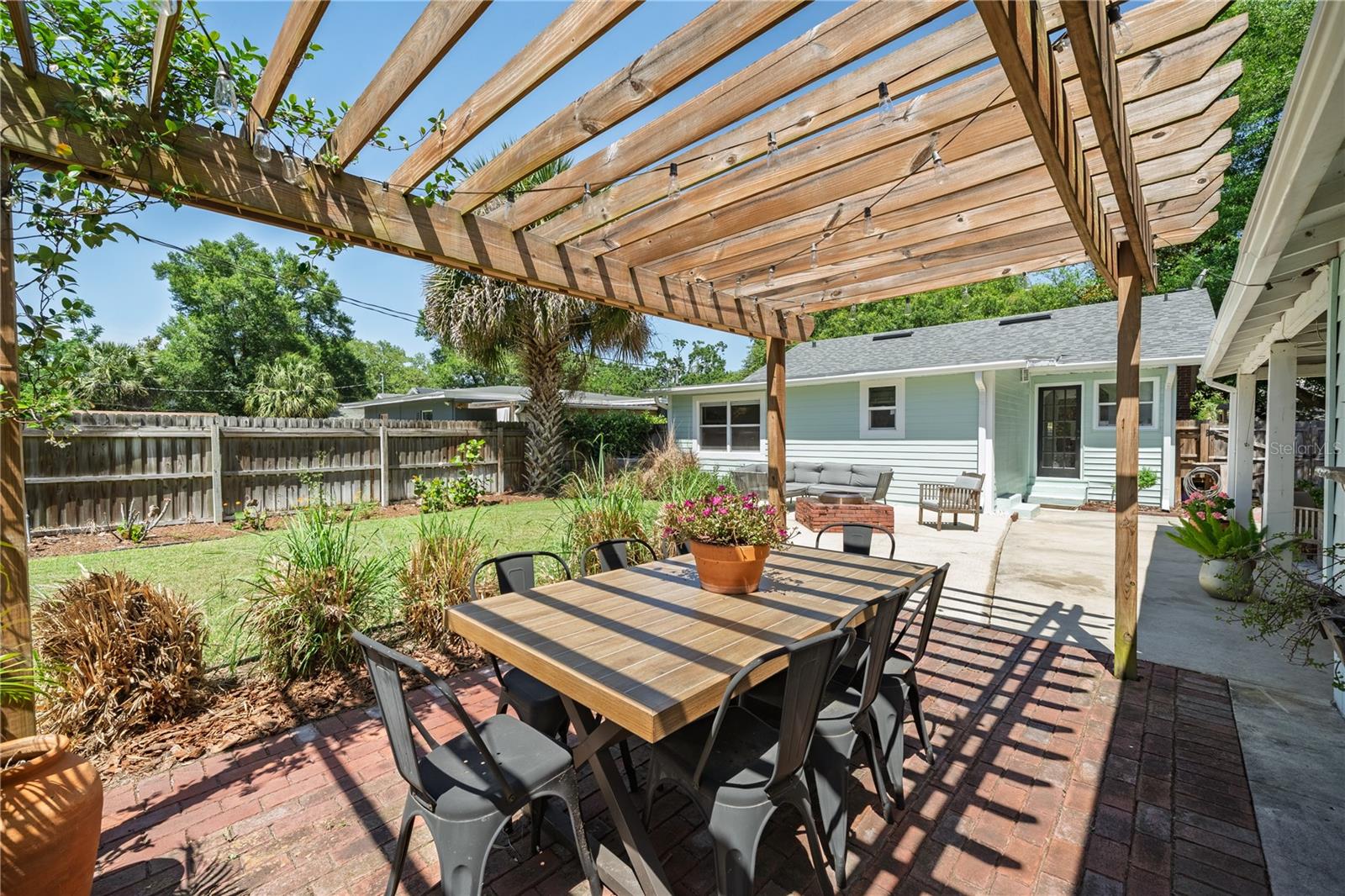 COLLEGE PARK - Residential