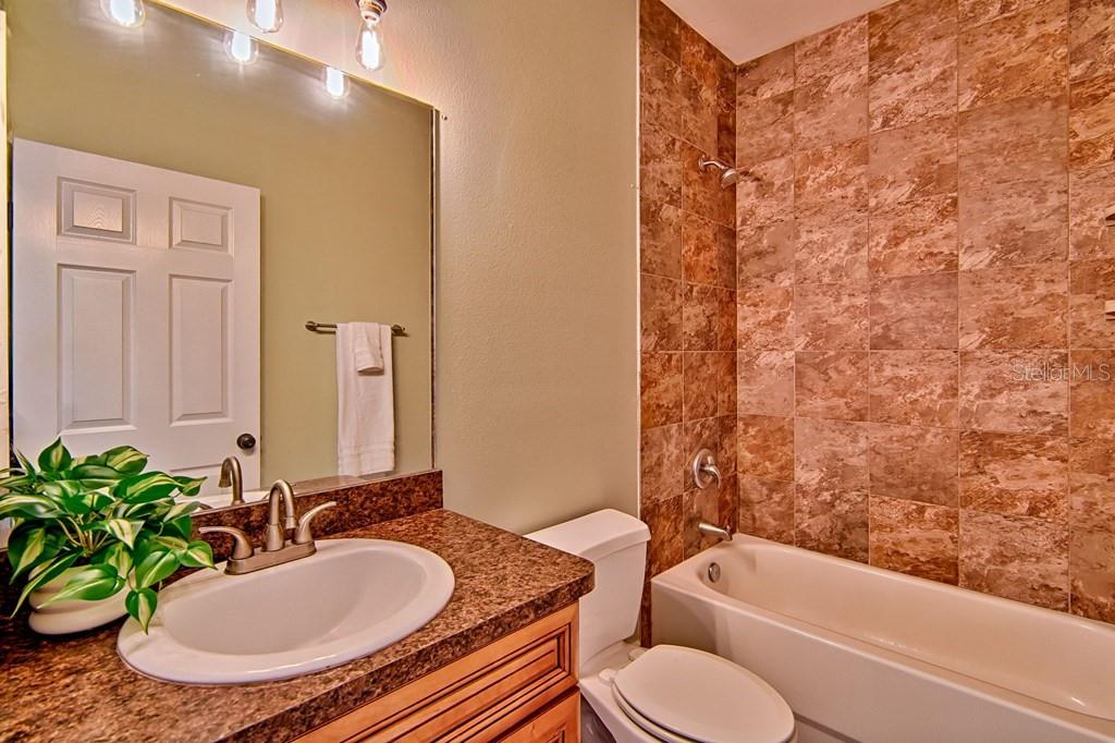 GOLF VIEW - Residential