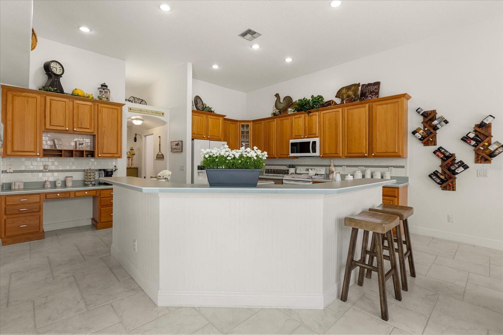 HAMMOCK POINTE UNIT 2 - Residential
