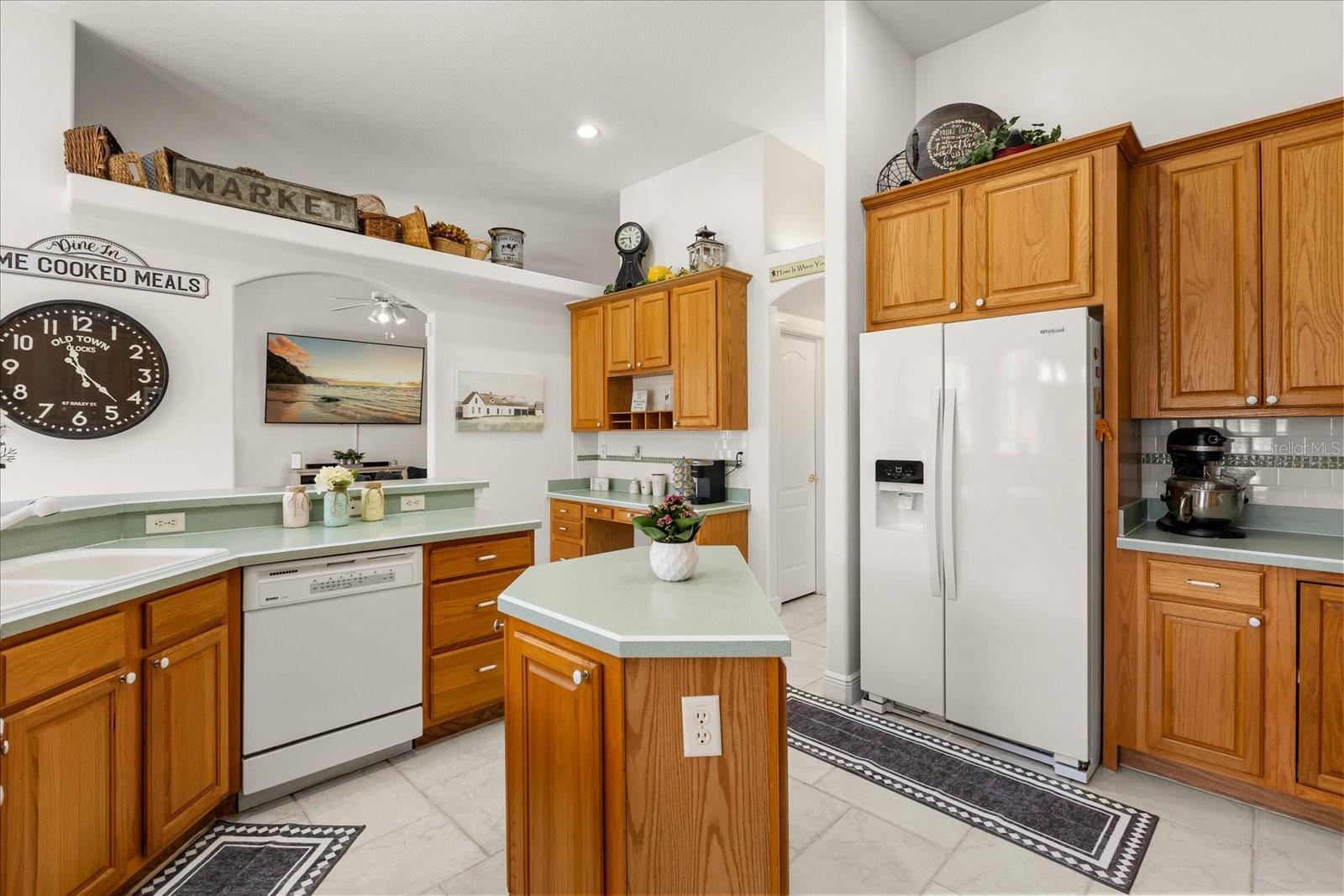 HAMMOCK POINTE UNIT 2 - Residential