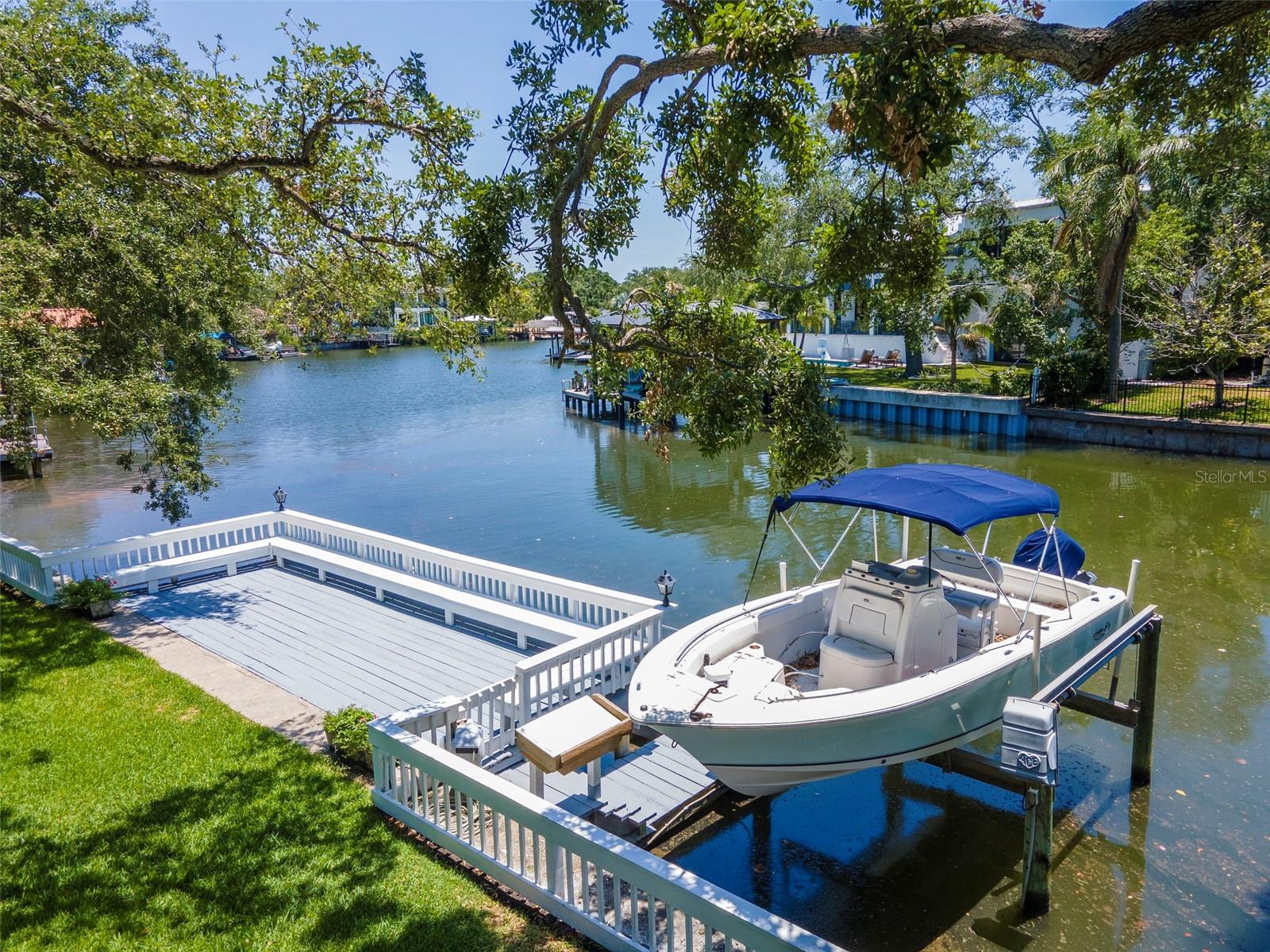 DAVIS ISLANDS PB10 PG52 TO 57 - Residential