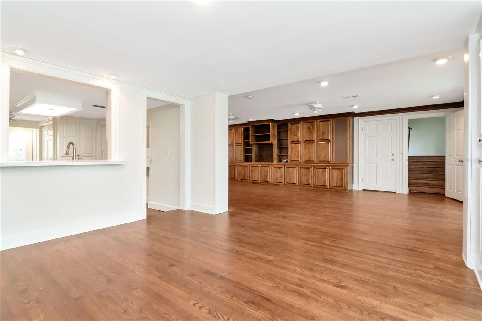 DAVIS ISLANDS PB10 PG52 TO 57 - Residential