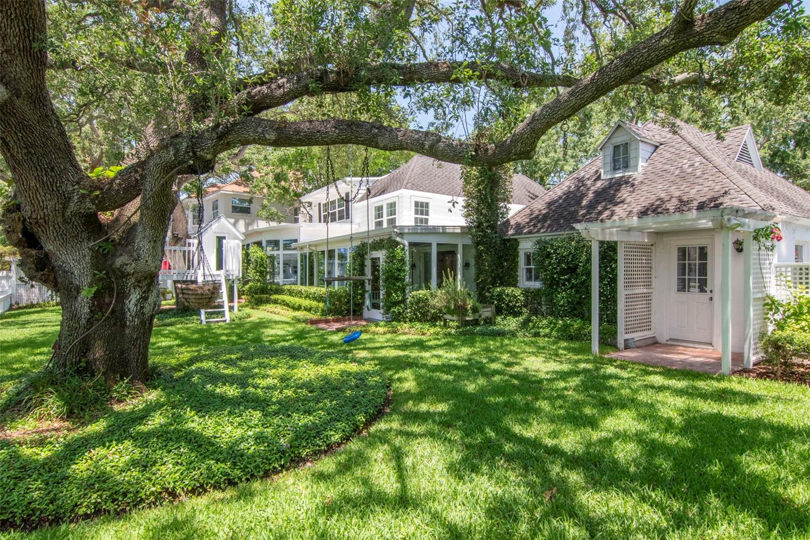 DAVIS ISLANDS PB10 PG52 TO 57 - Residential