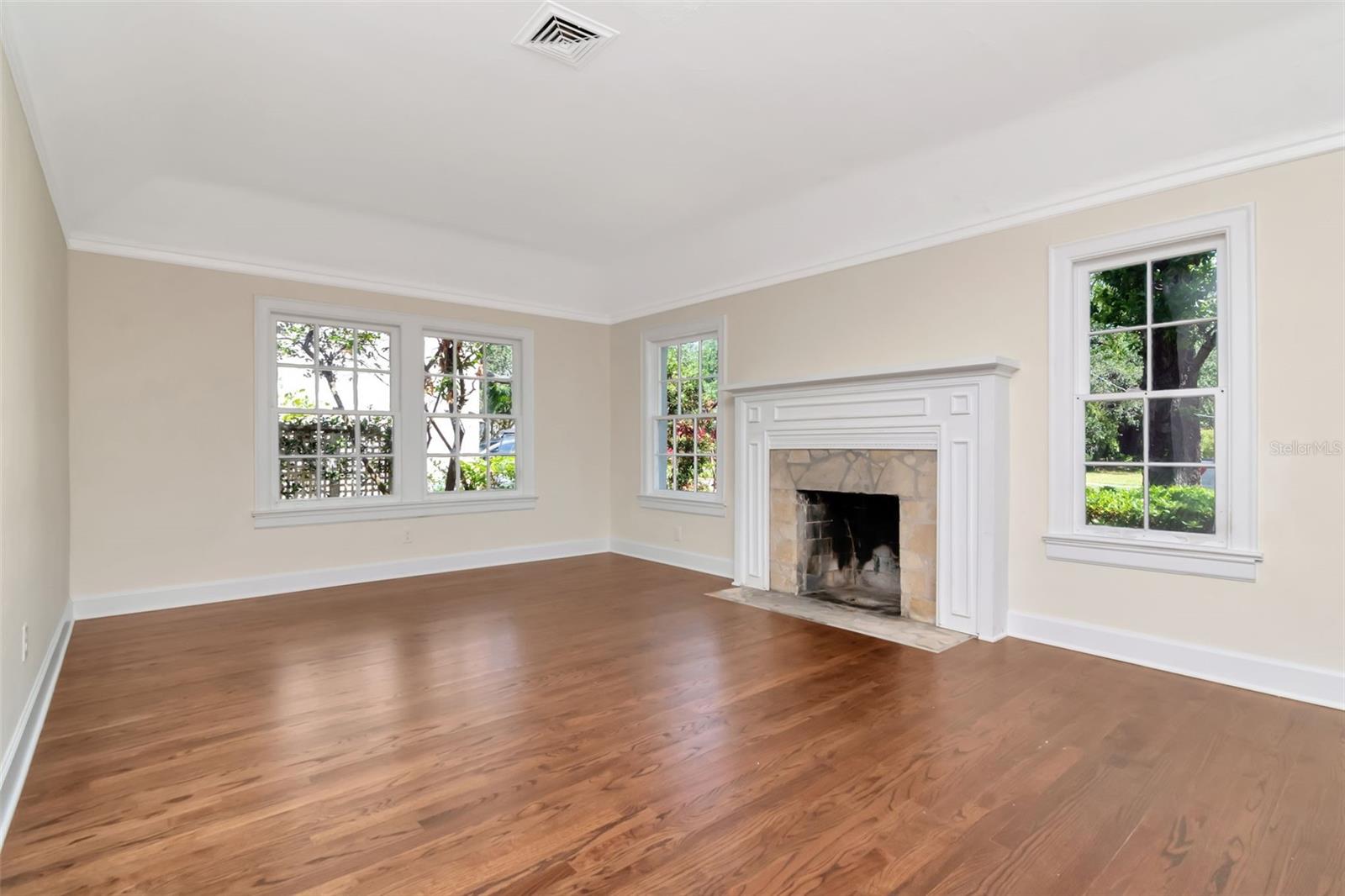 DAVIS ISLANDS PB10 PG52 TO 57 - Residential