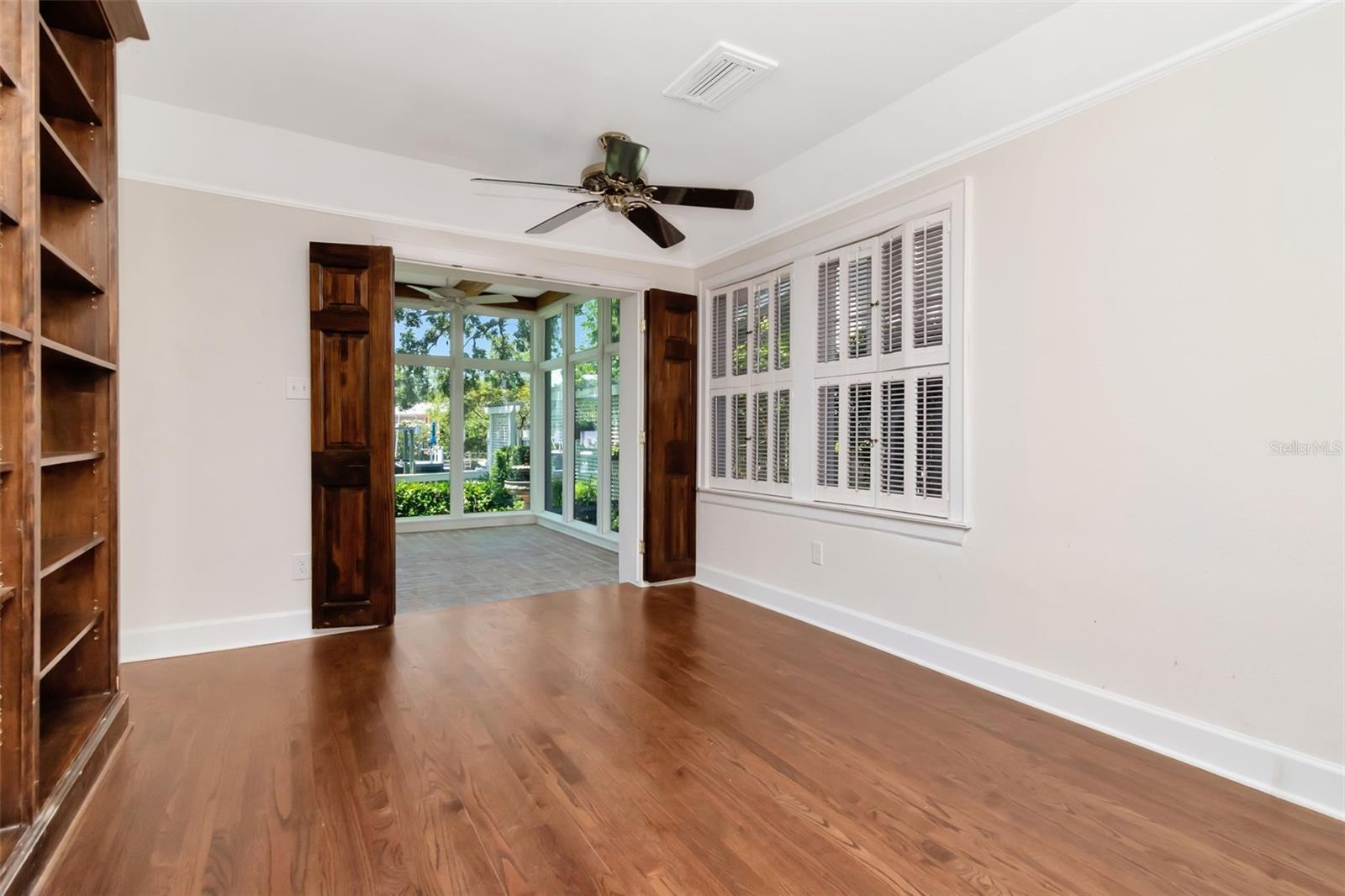 DAVIS ISLANDS PB10 PG52 TO 57 - Residential