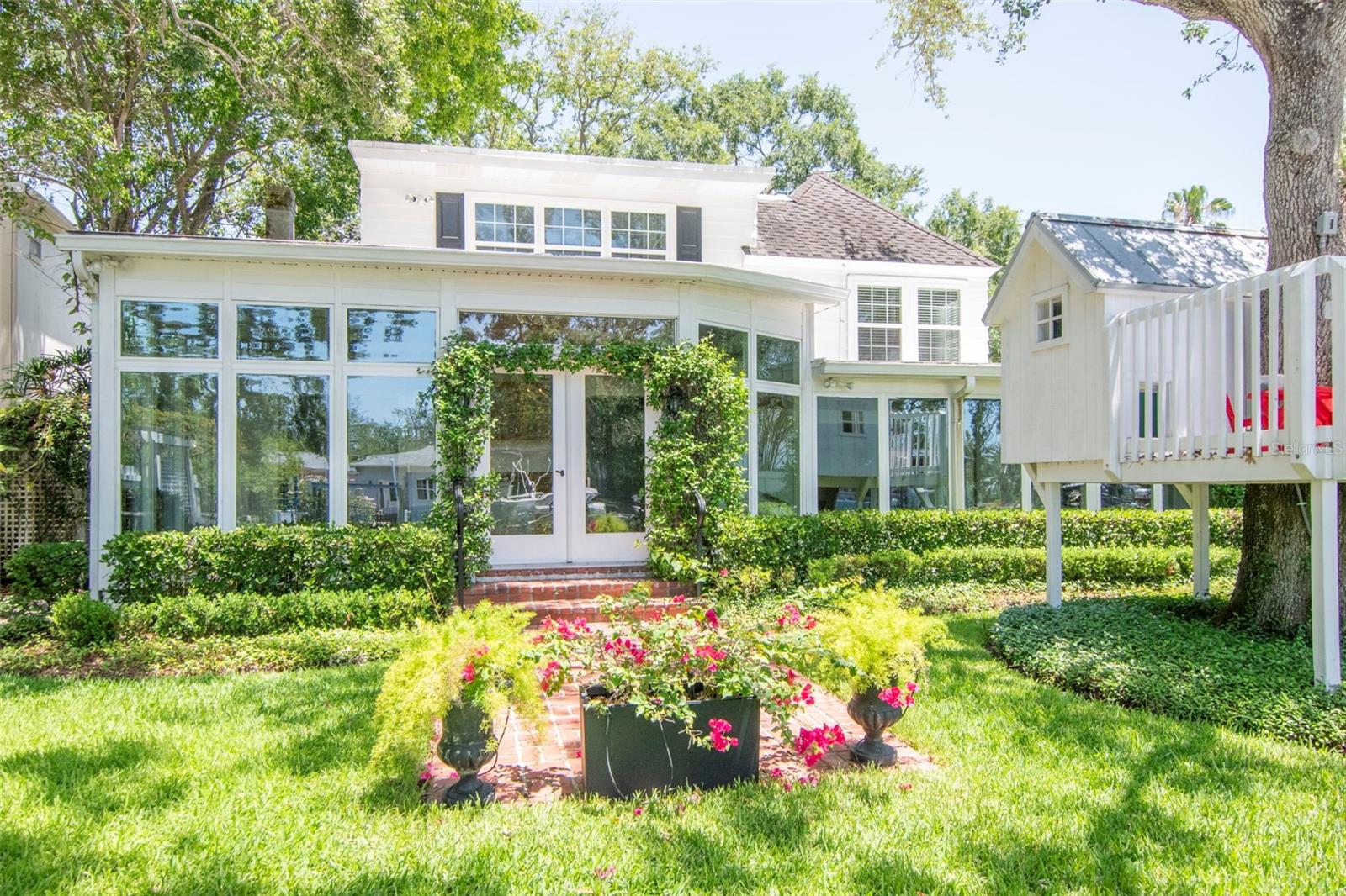 DAVIS ISLANDS PB10 PG52 TO 57 - Residential