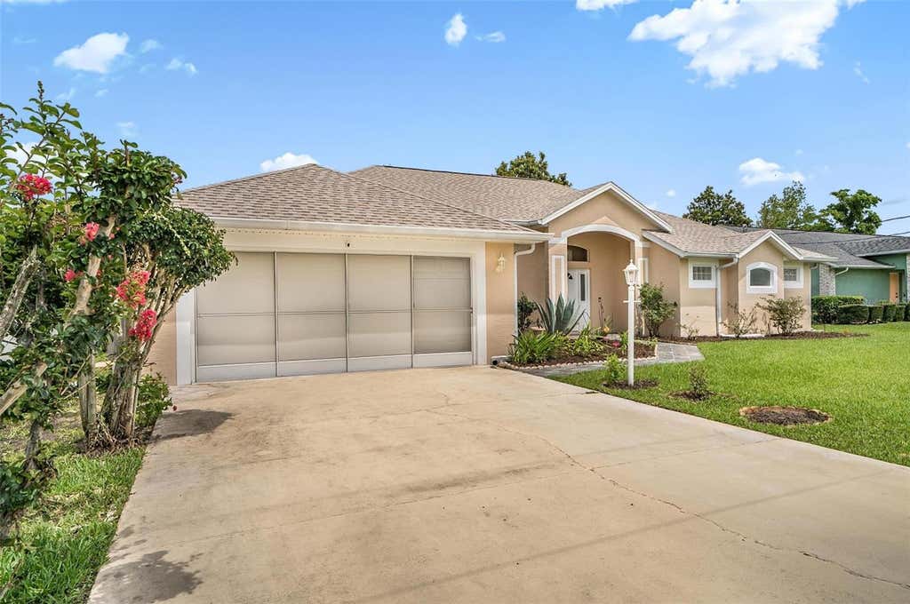 Photo of 3 Walla Place, Palm Coast, FL 32164 (MLS # FC319002)