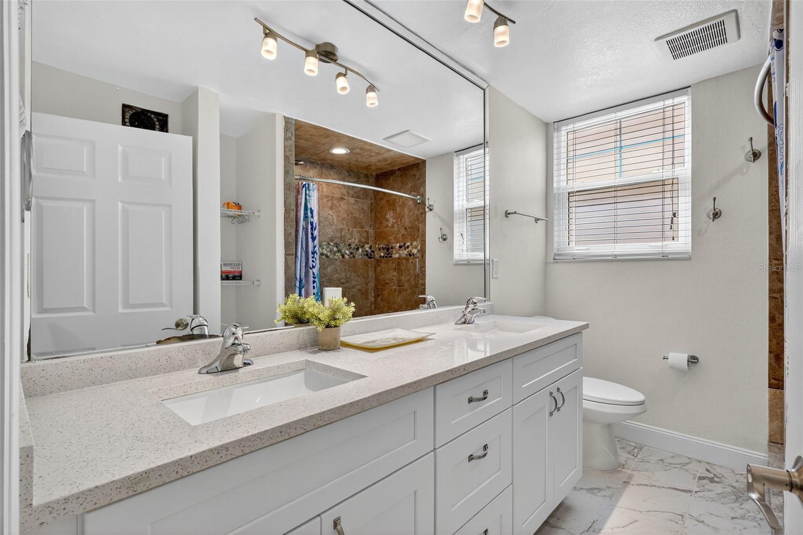 LA SAL MOTEL CONDO - Residential