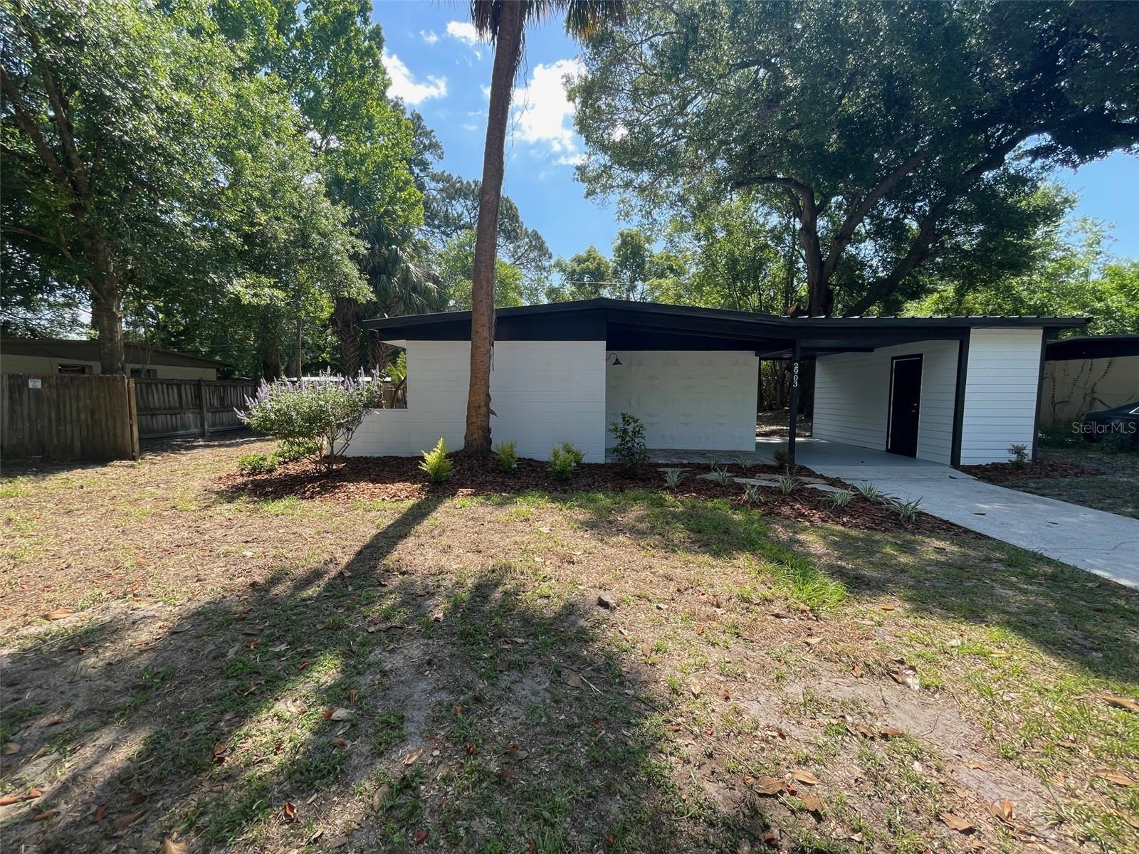 2903 NE 10TH DRIVE
