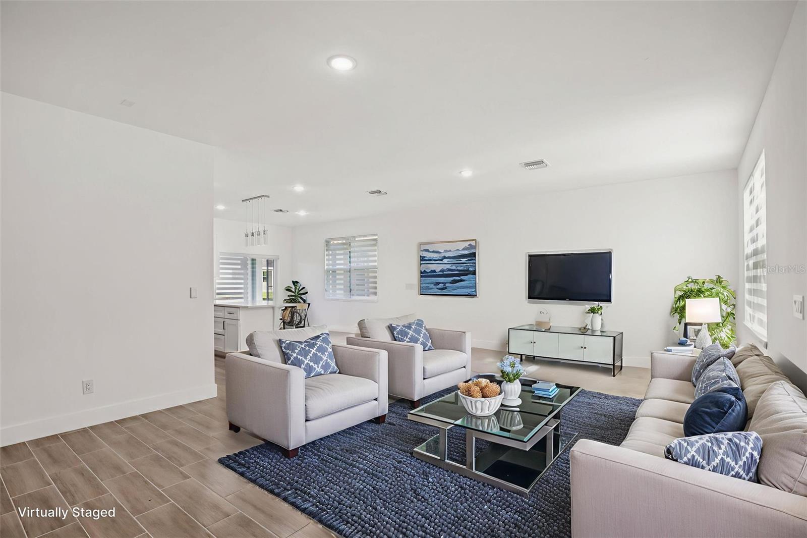 ROTONDA LAKES - Residential Lease