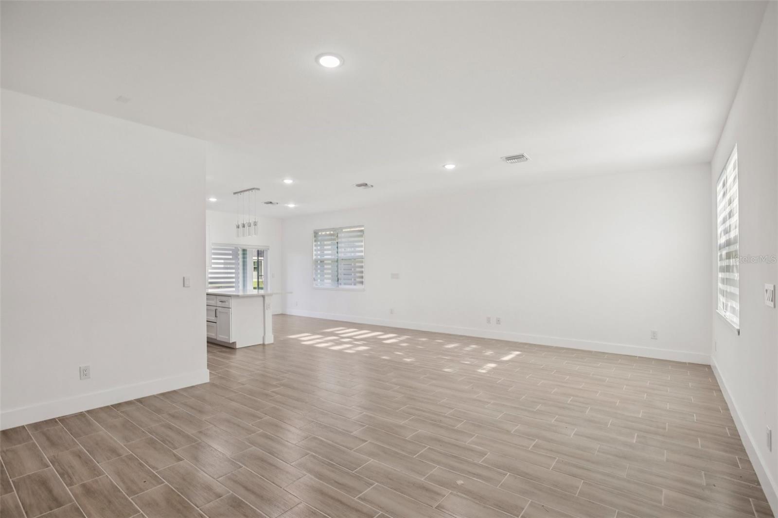 ROTONDA LAKES - Residential Lease