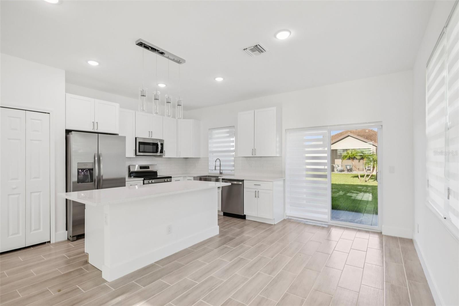 ROTONDA LAKES - Residential Lease