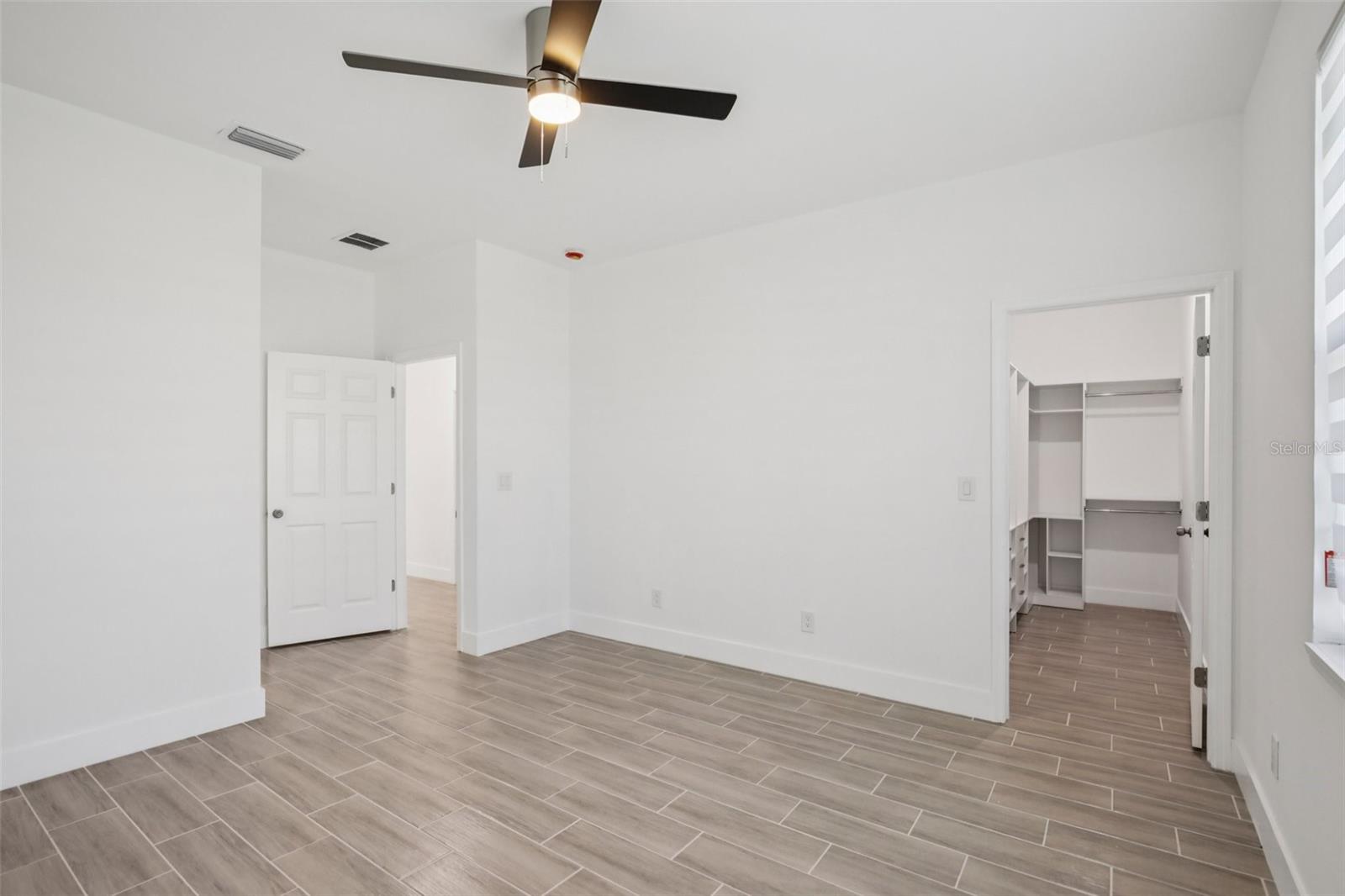 ROTONDA LAKES - Residential Lease