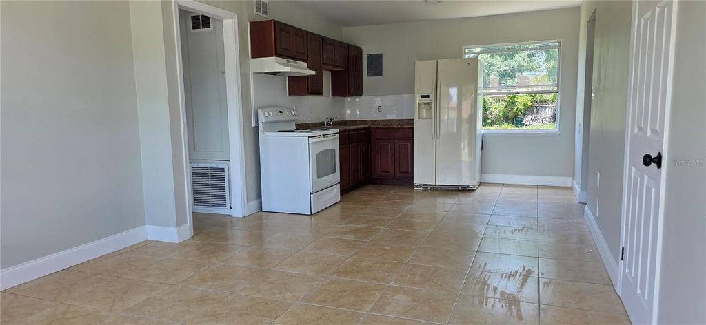 Photo of 260 Pine Tree Drive, Casselberry, FL 32707 (MLS # O6405747)
