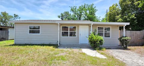 Photo of 260 Pine Tree Drive, Casselberry, FL 32707 (MLS # O6405747)