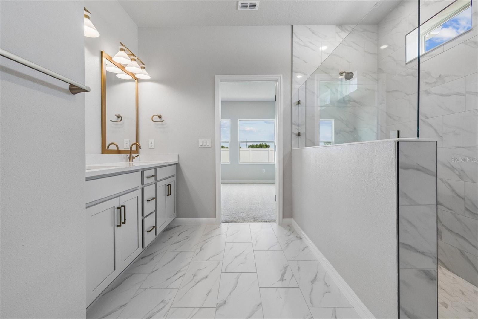 EASTLYN - Residential