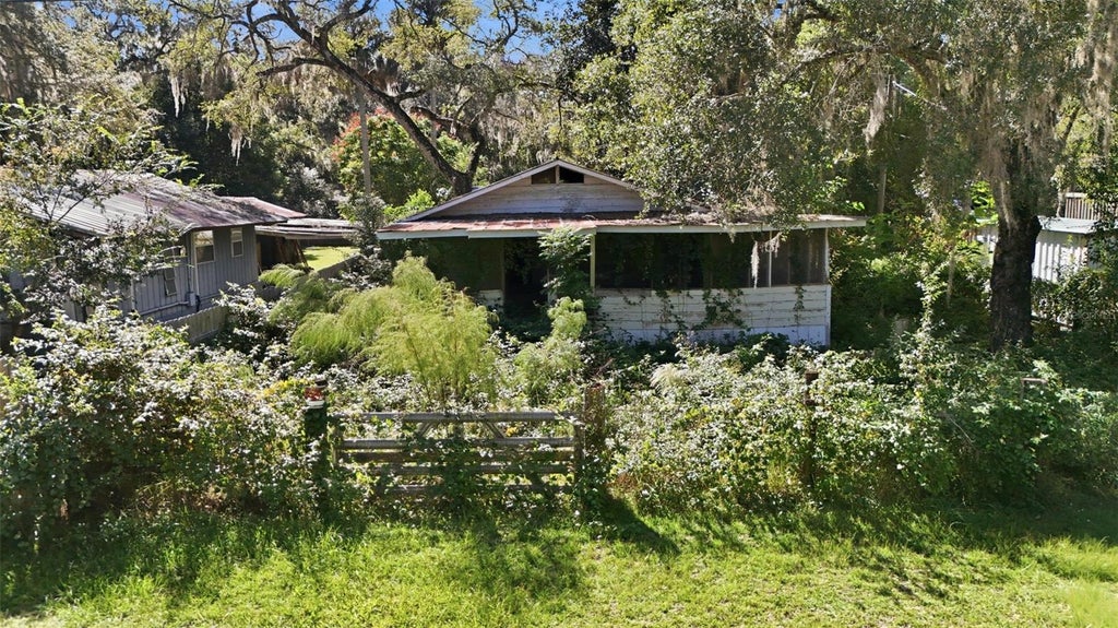 Photo of 25116 NE 133rd Street, Salt Springs, FL 32134 (MLS # O6452608)