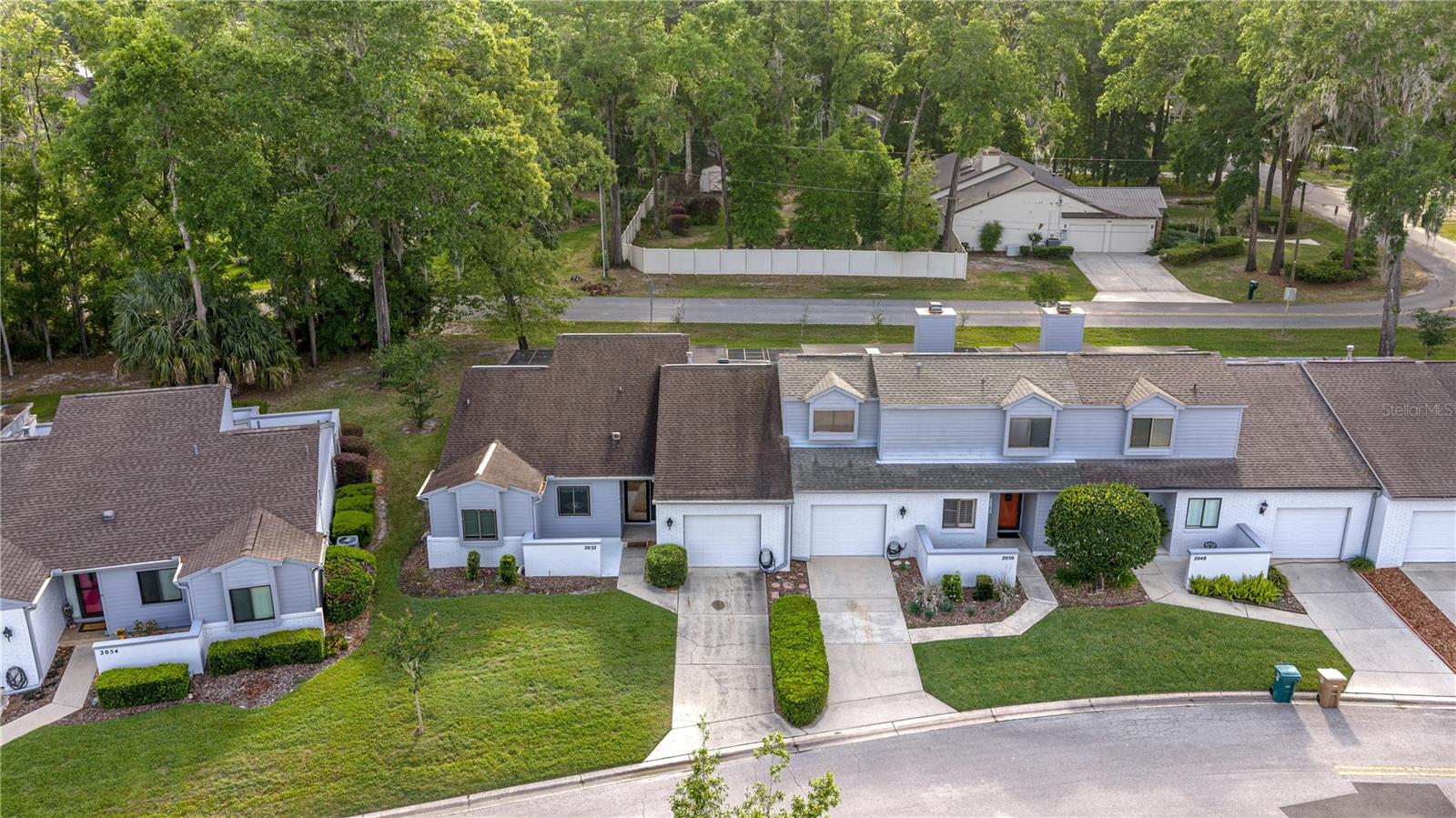 2052 SE 37TH COURT CIRCLE