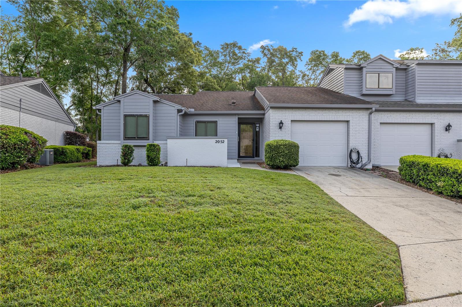 2052 SE 37TH COURT CIRCLE