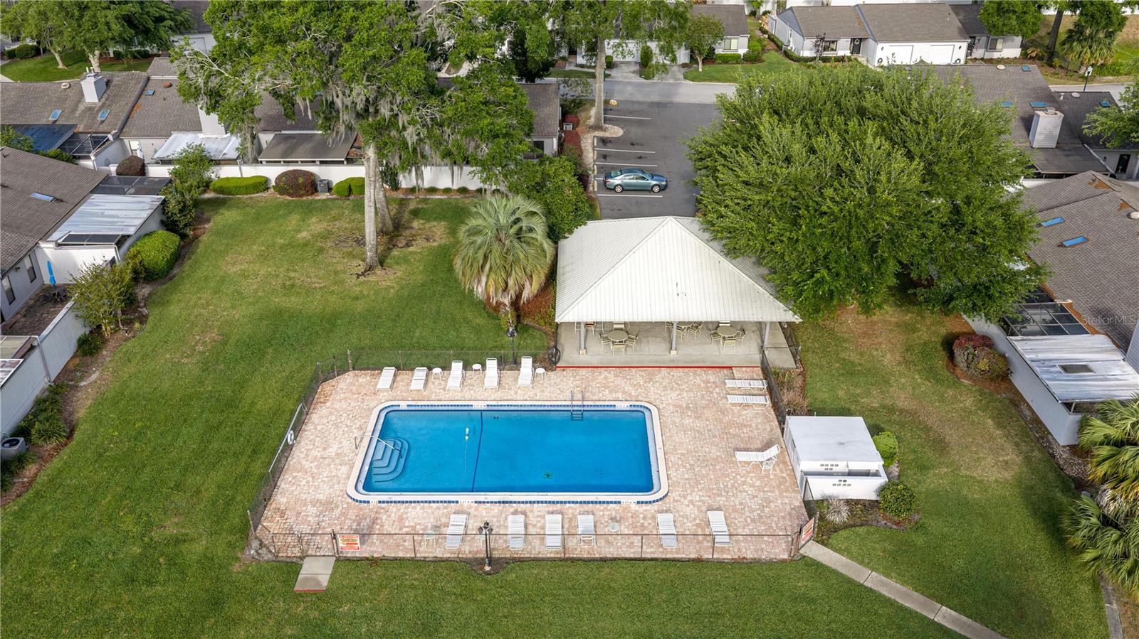 2052 SE 37TH COURT CIRCLE