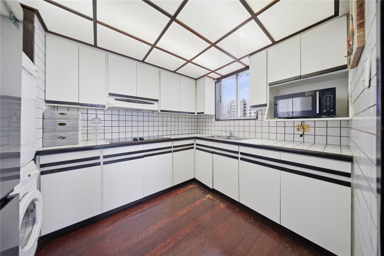 EL MIRADOR DE CONDADO - Residential