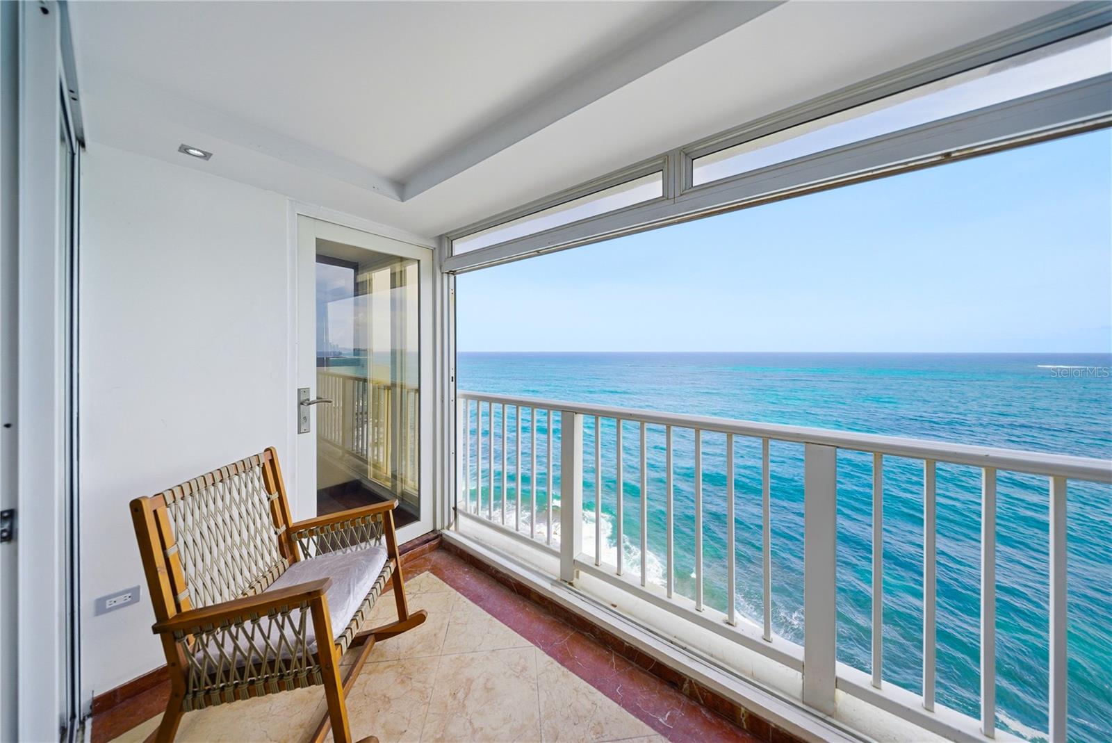 EL MIRADOR DE CONDADO - Residential