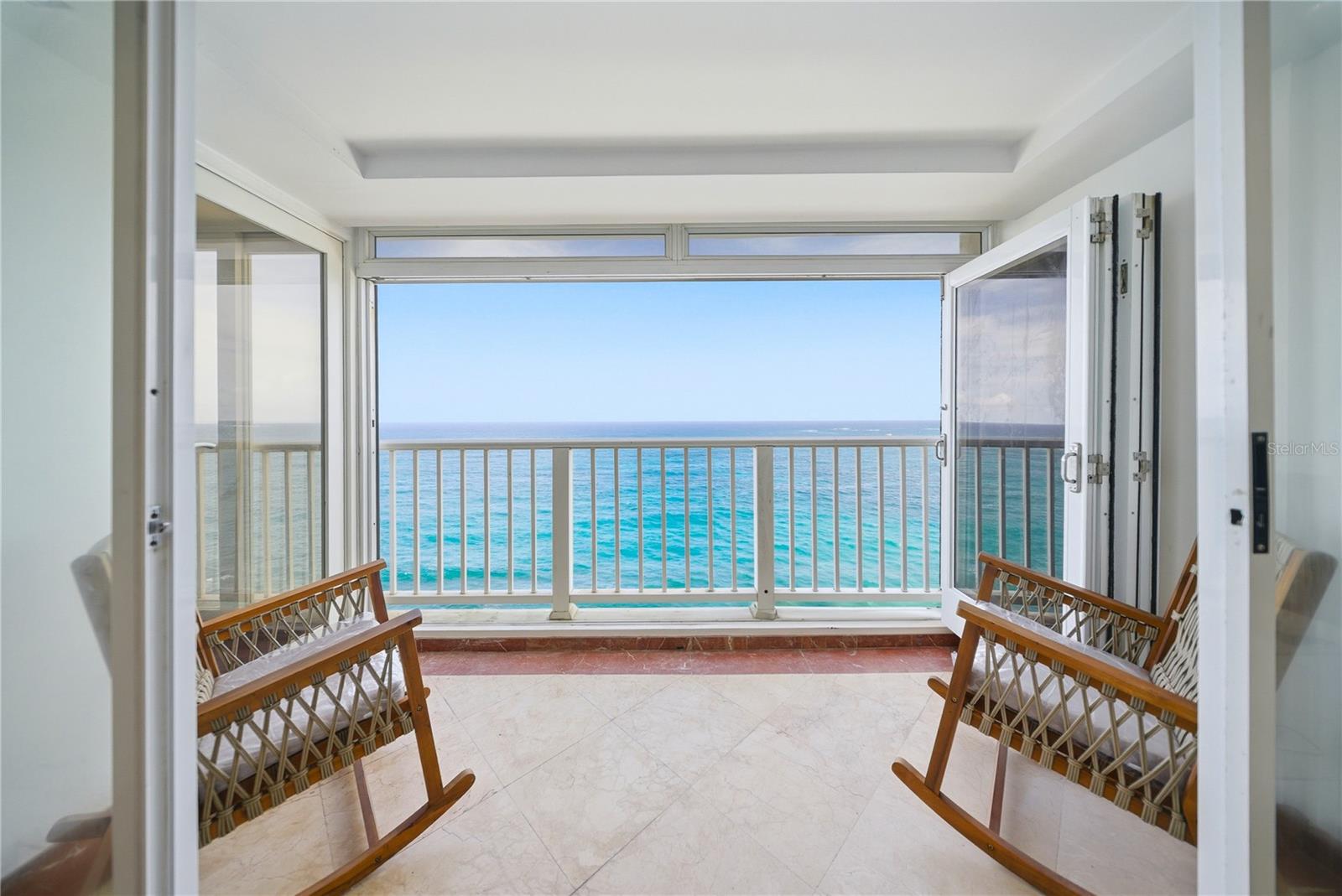 EL MIRADOR DE CONDADO - Residential