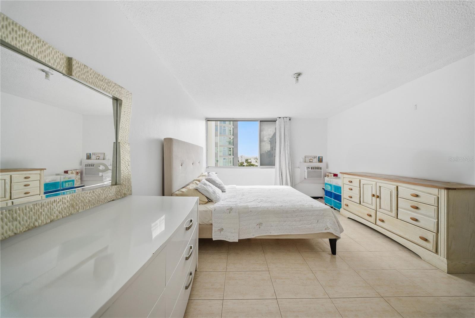 EL MIRADOR DE CONDADO - Residential