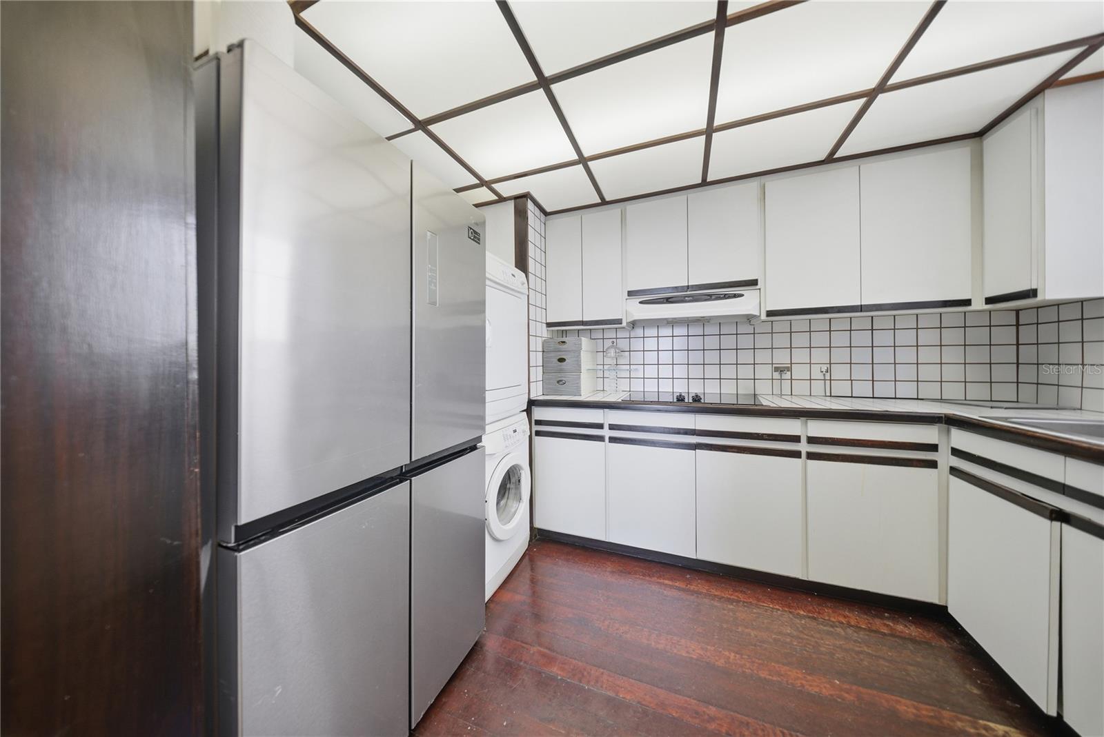 EL MIRADOR DE CONDADO - Residential