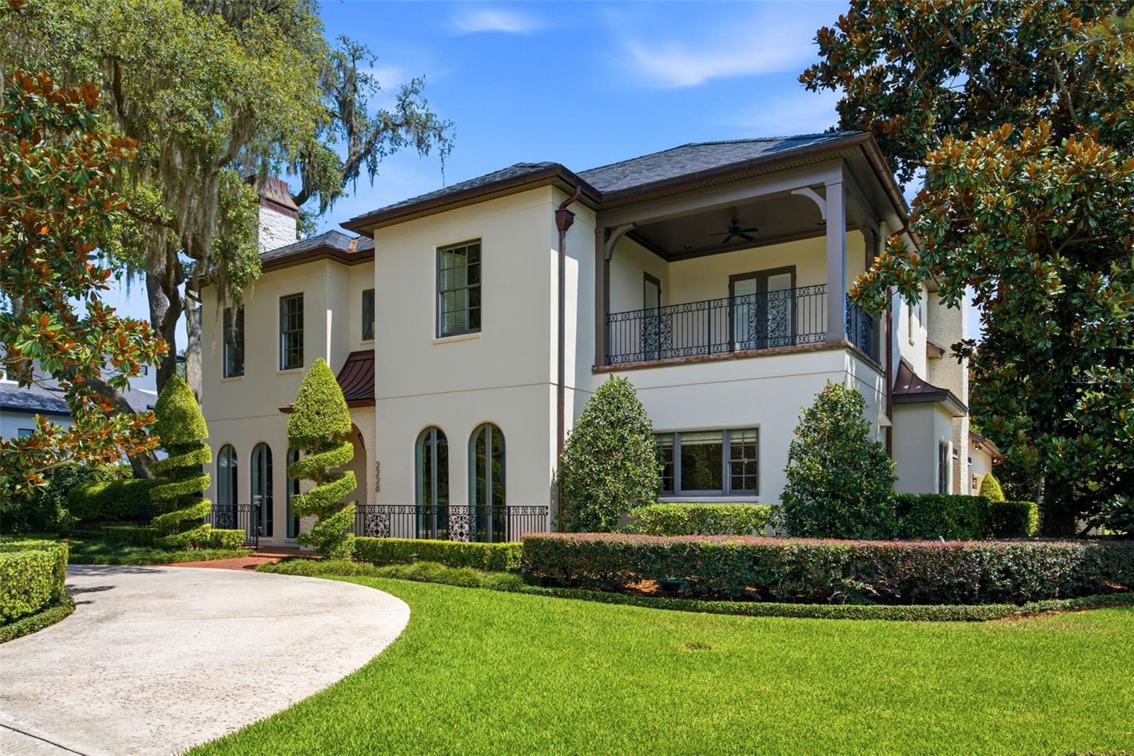 2228 AZALEA PLACE