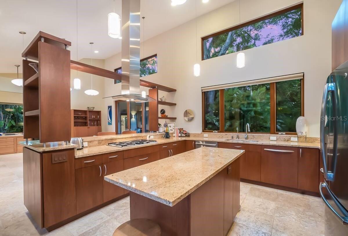 SAPPHIRE SHORES - Residential Lease