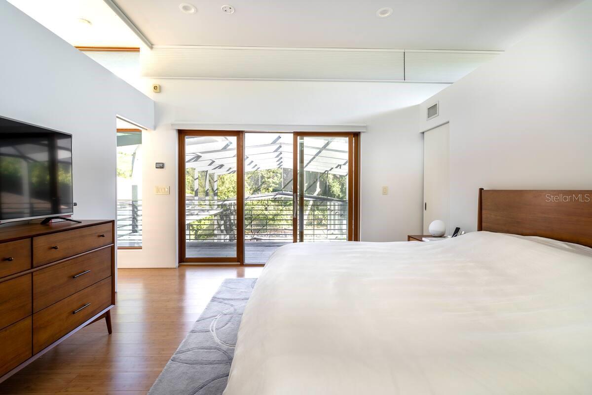 SAPPHIRE SHORES - Residential Lease