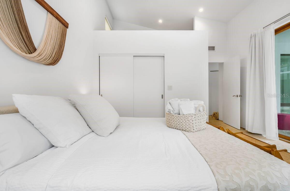 SAPPHIRE SHORES - Residential Lease