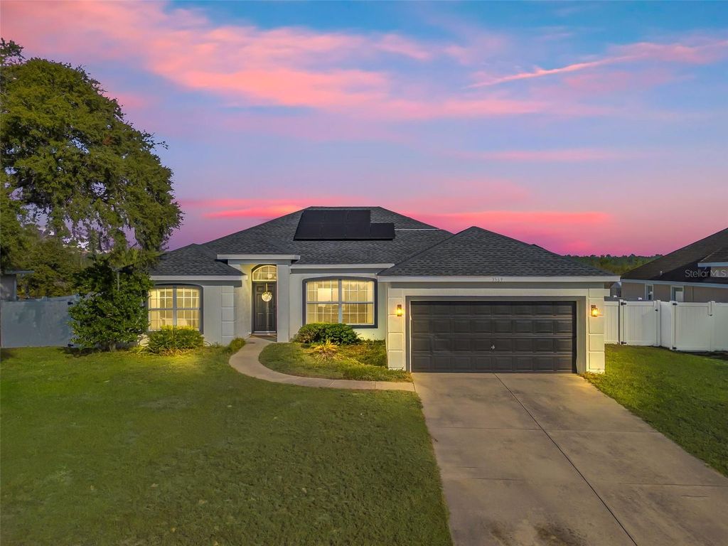 Photo of 3569 SW 127th Lane Road, Ocala, FL 34473 (MLS # OM715843)