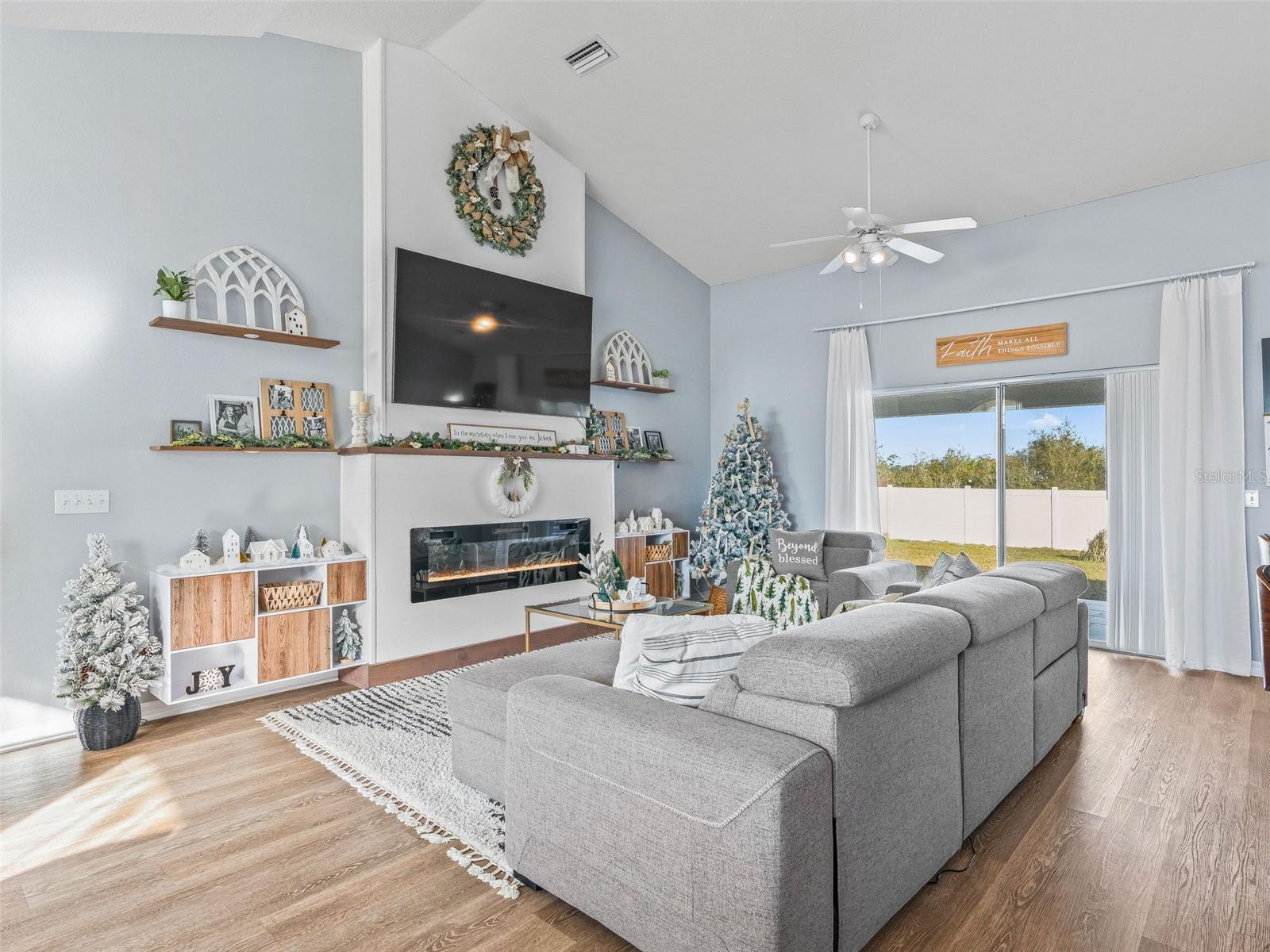 MARION OAKS UN 07 - Residential