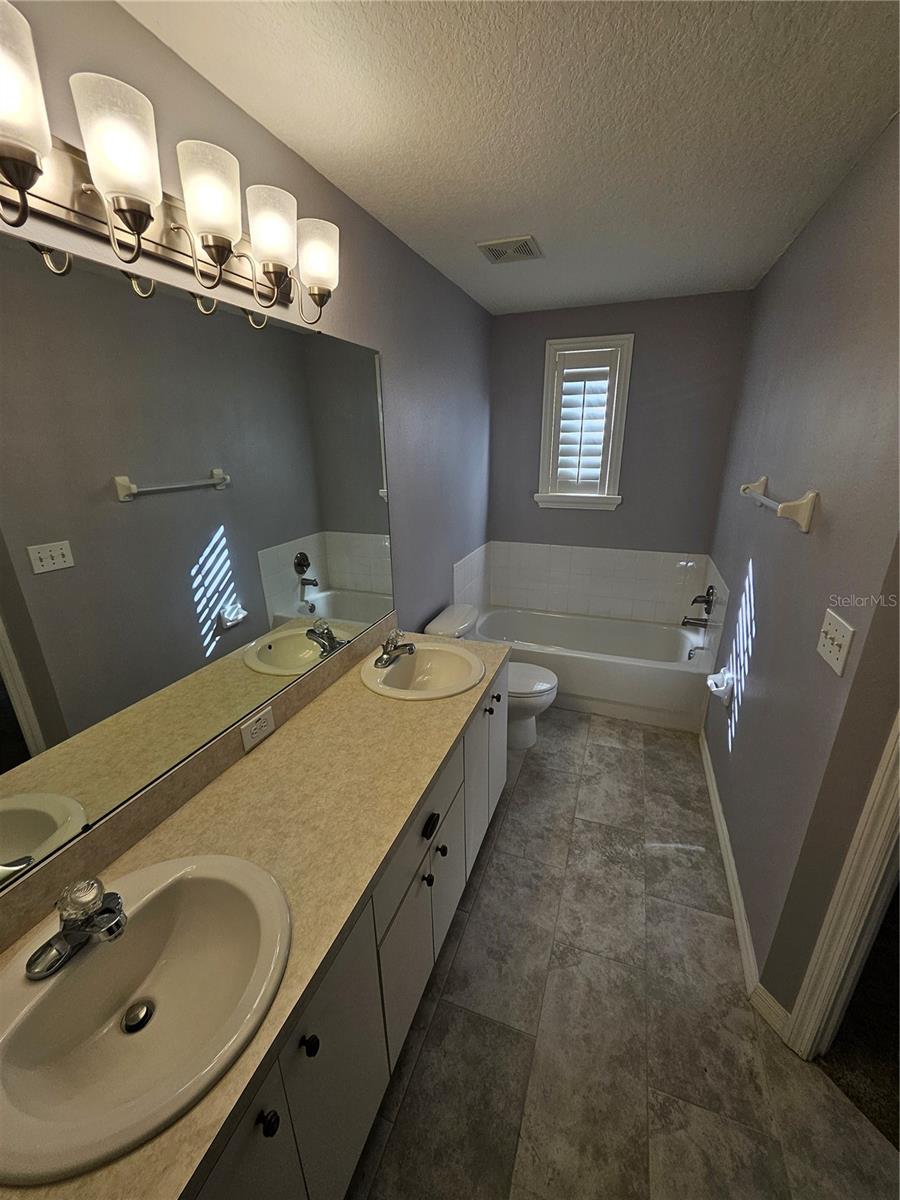 COVINGTON PARK PH 3A 3B - Residential Lease