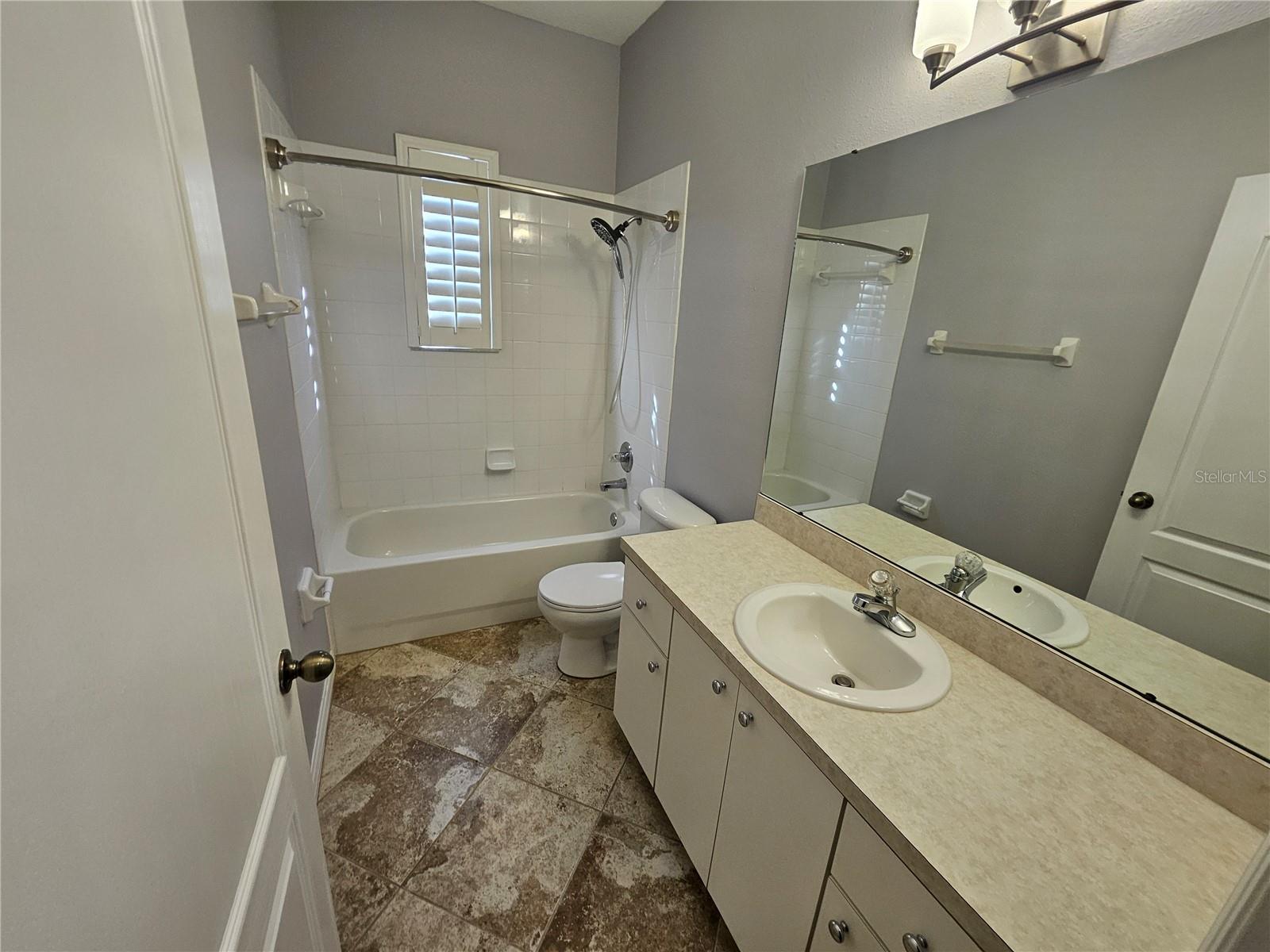 COVINGTON PARK PH 3A 3B - Residential Lease