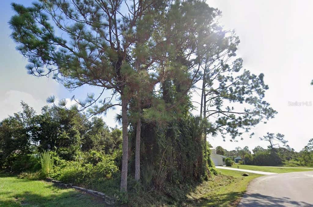 Photo of 12 Warrior Avenue, North Port, FL 34286 (MLS # C7528668)