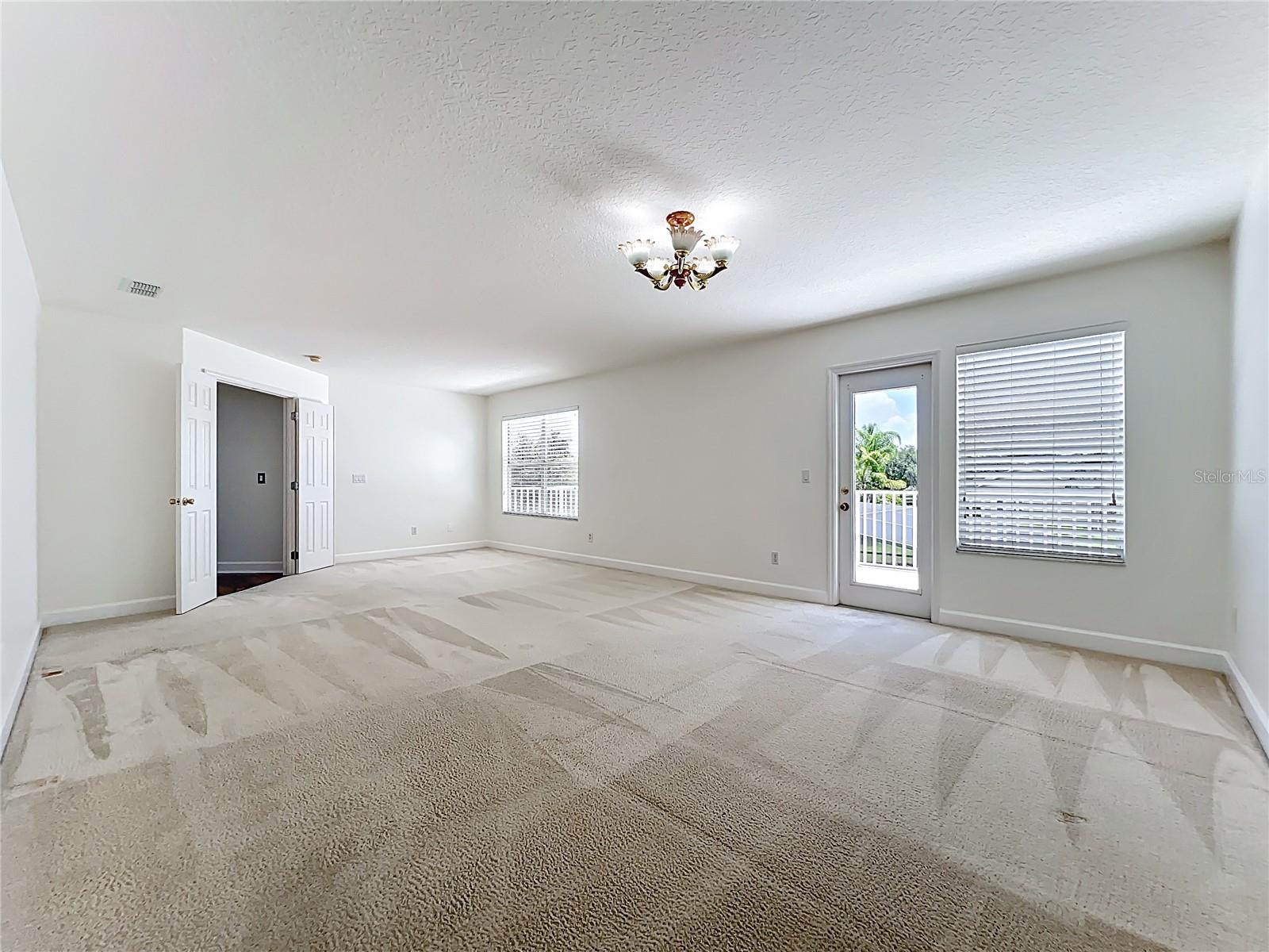 LIVE OAK RESERVE UNIT ONE - Residential Lease