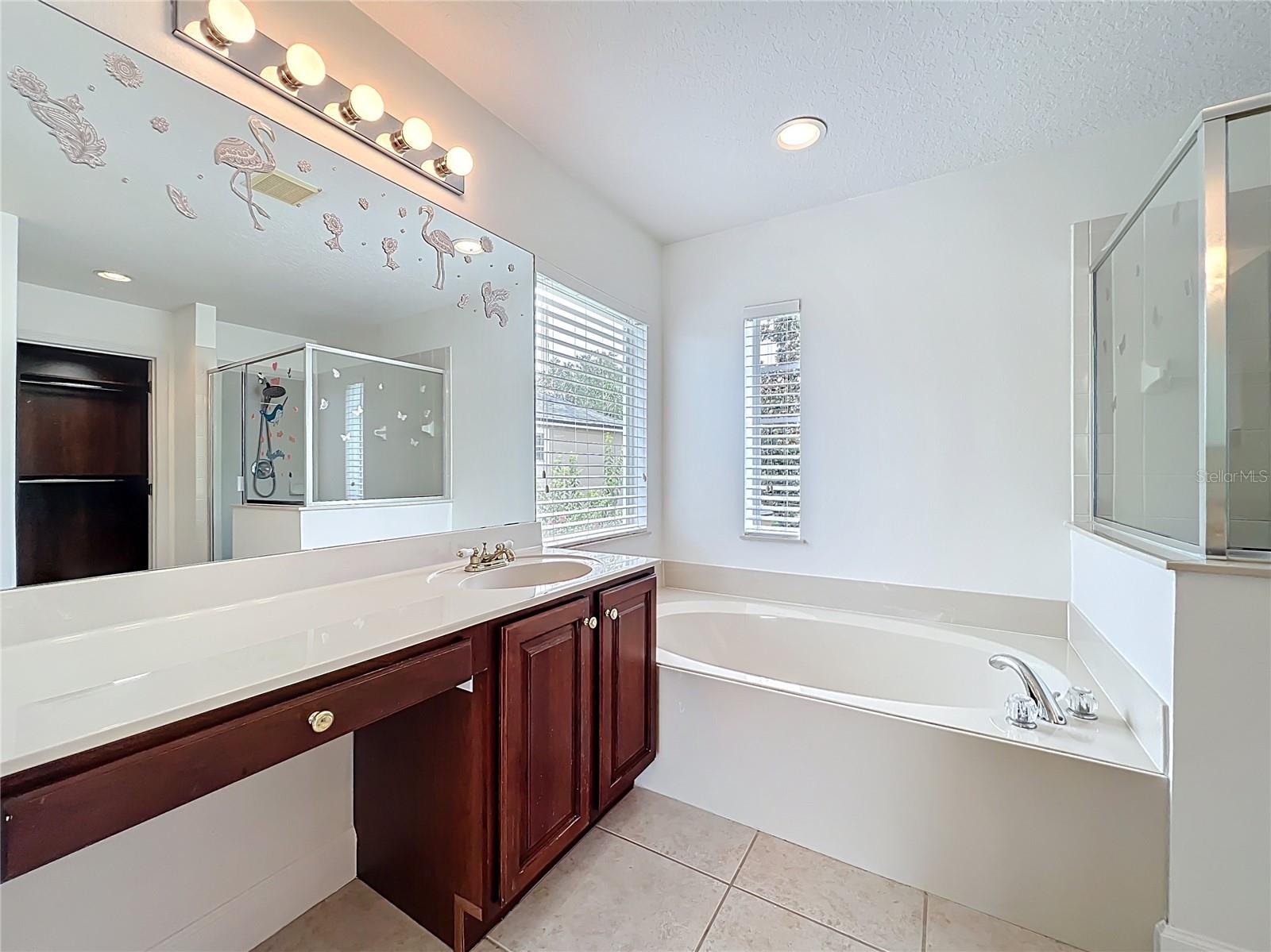 LIVE OAK RESERVE UNIT ONE - Residential Lease