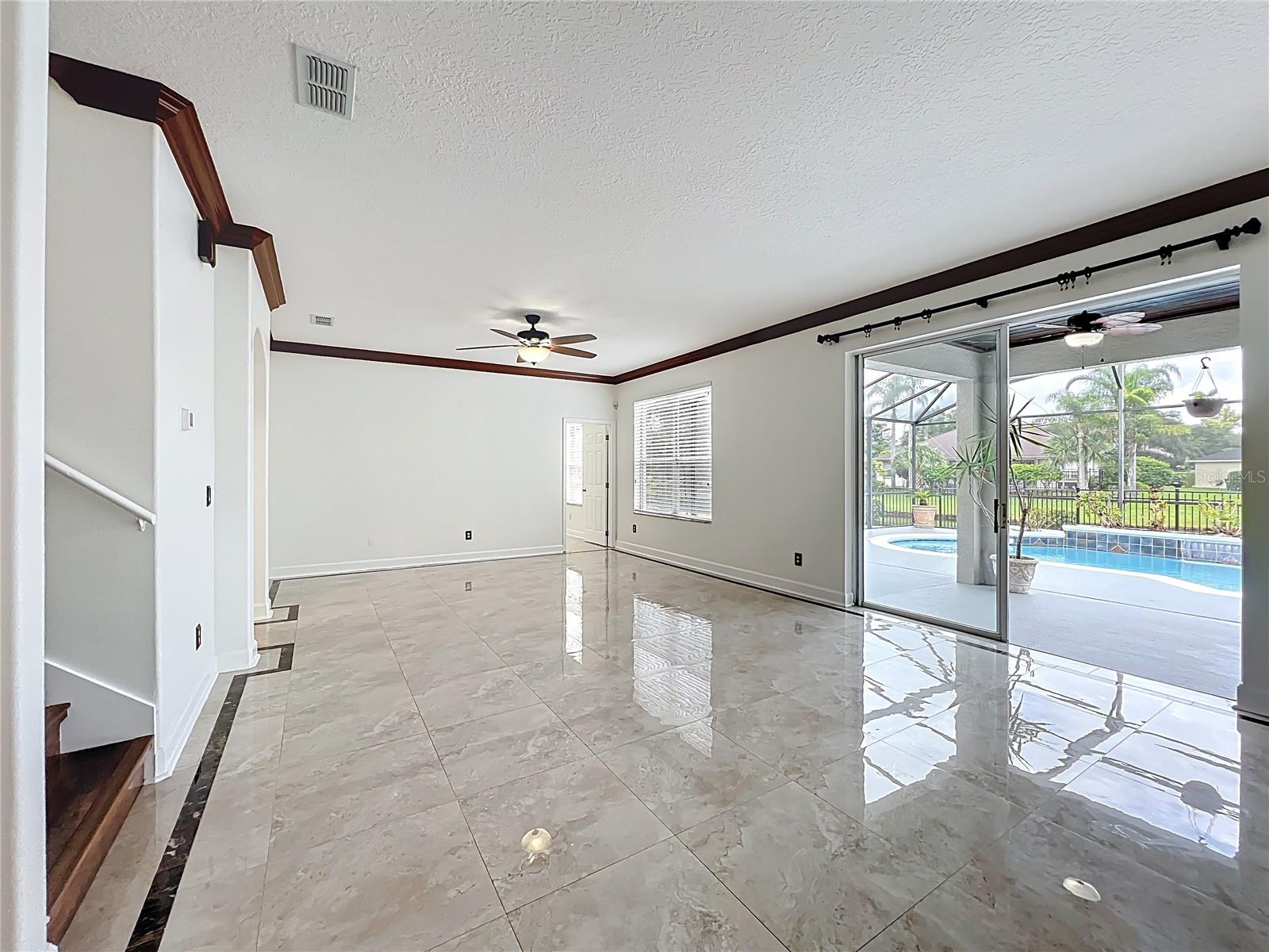 LIVE OAK RESERVE UNIT ONE - Residential Lease