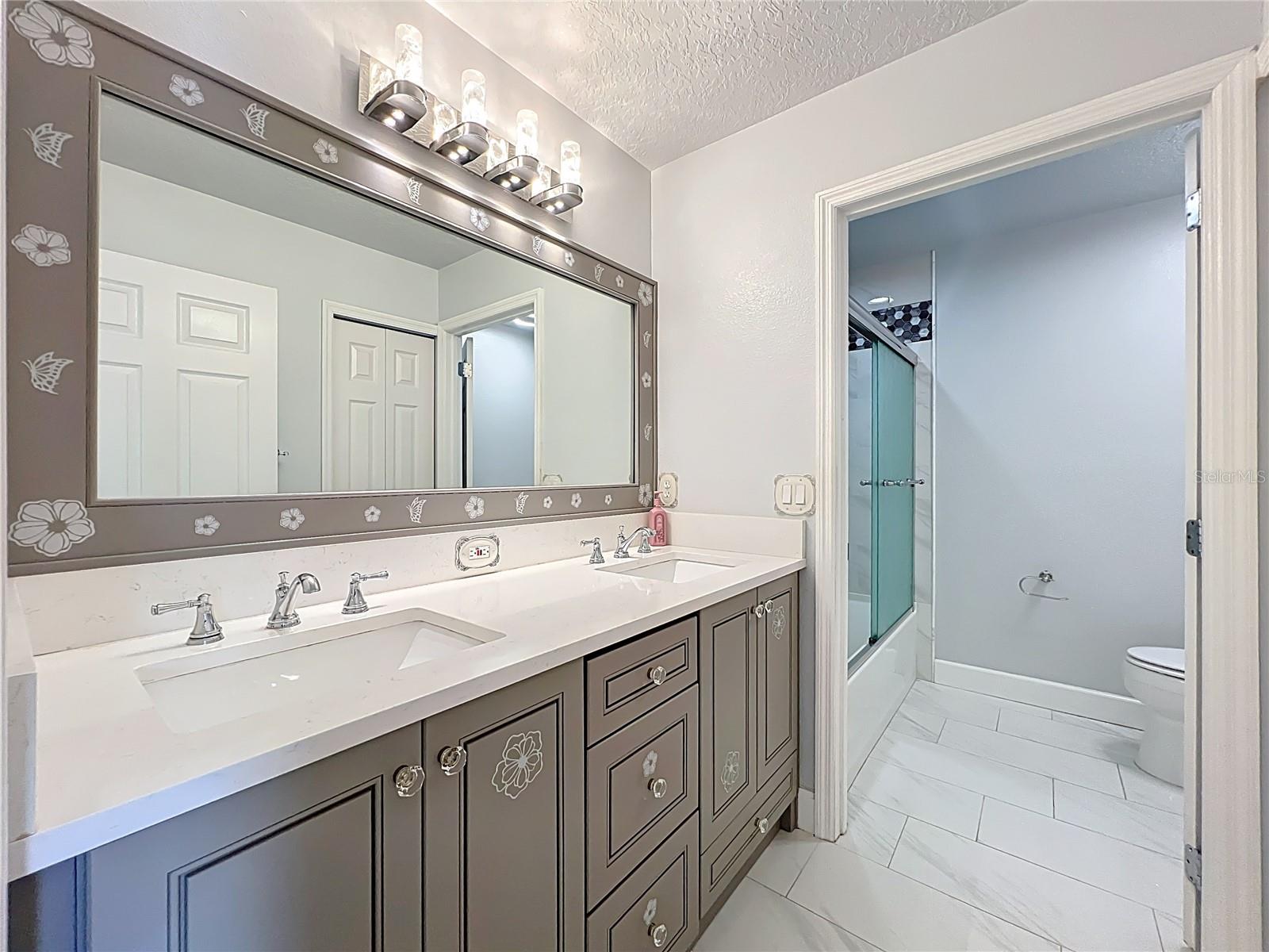 LIVE OAK RESERVE UNIT ONE - Residential Lease