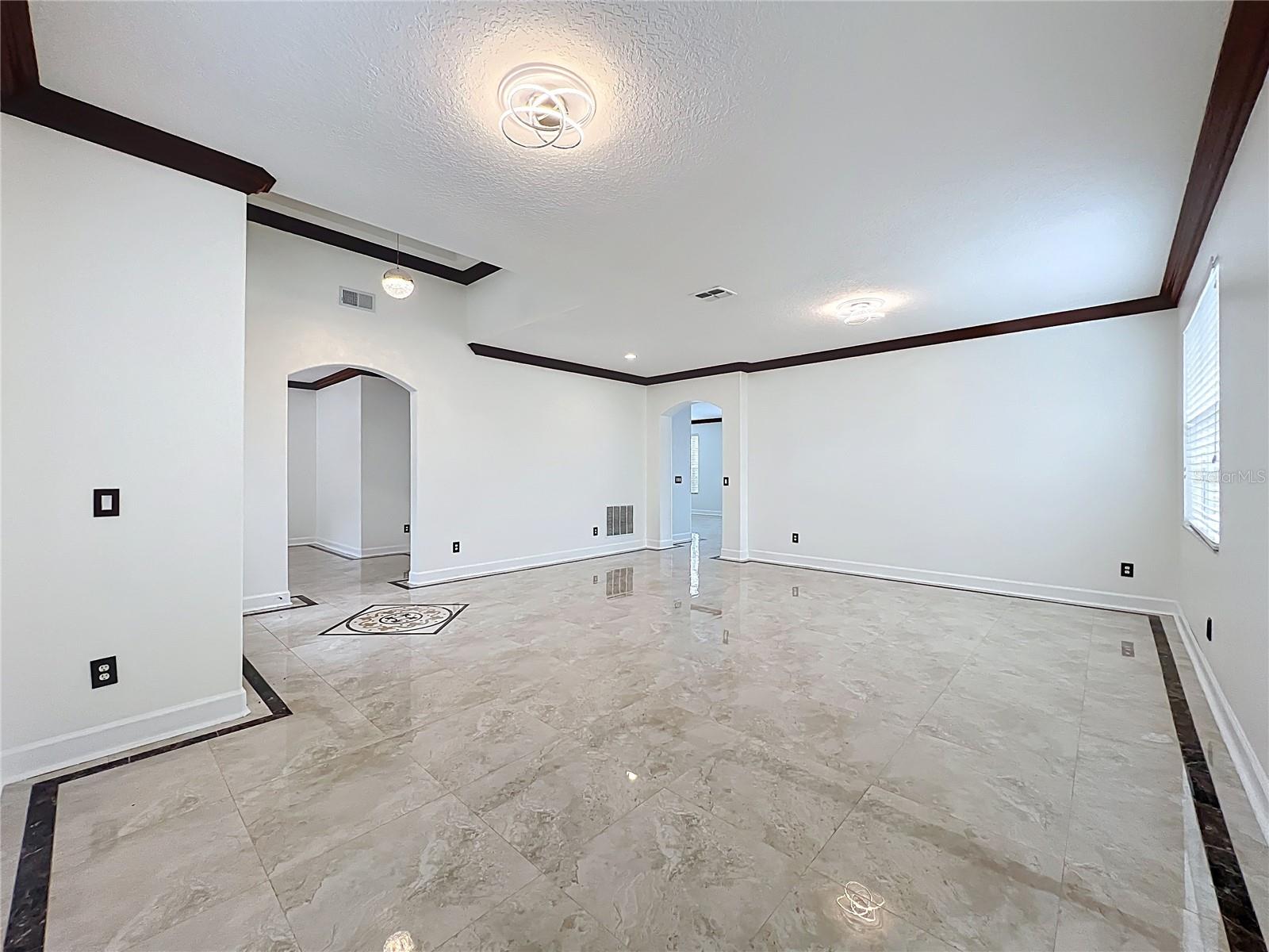 LIVE OAK RESERVE UNIT ONE - Residential Lease