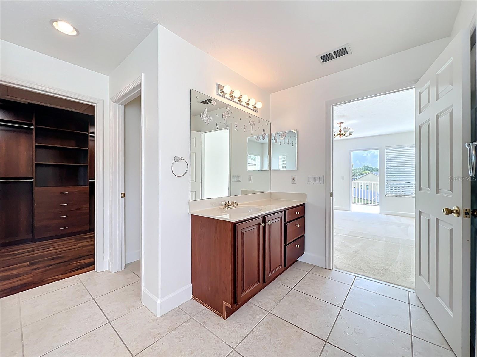 LIVE OAK RESERVE UNIT ONE - Residential Lease