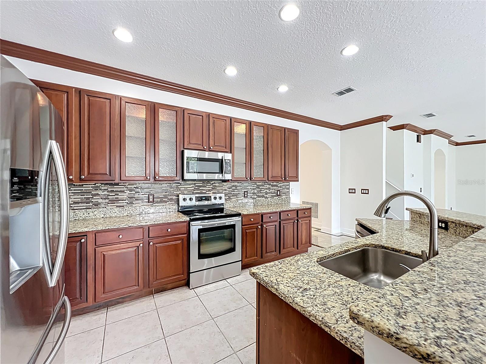 LIVE OAK RESERVE UNIT ONE - Residential Lease