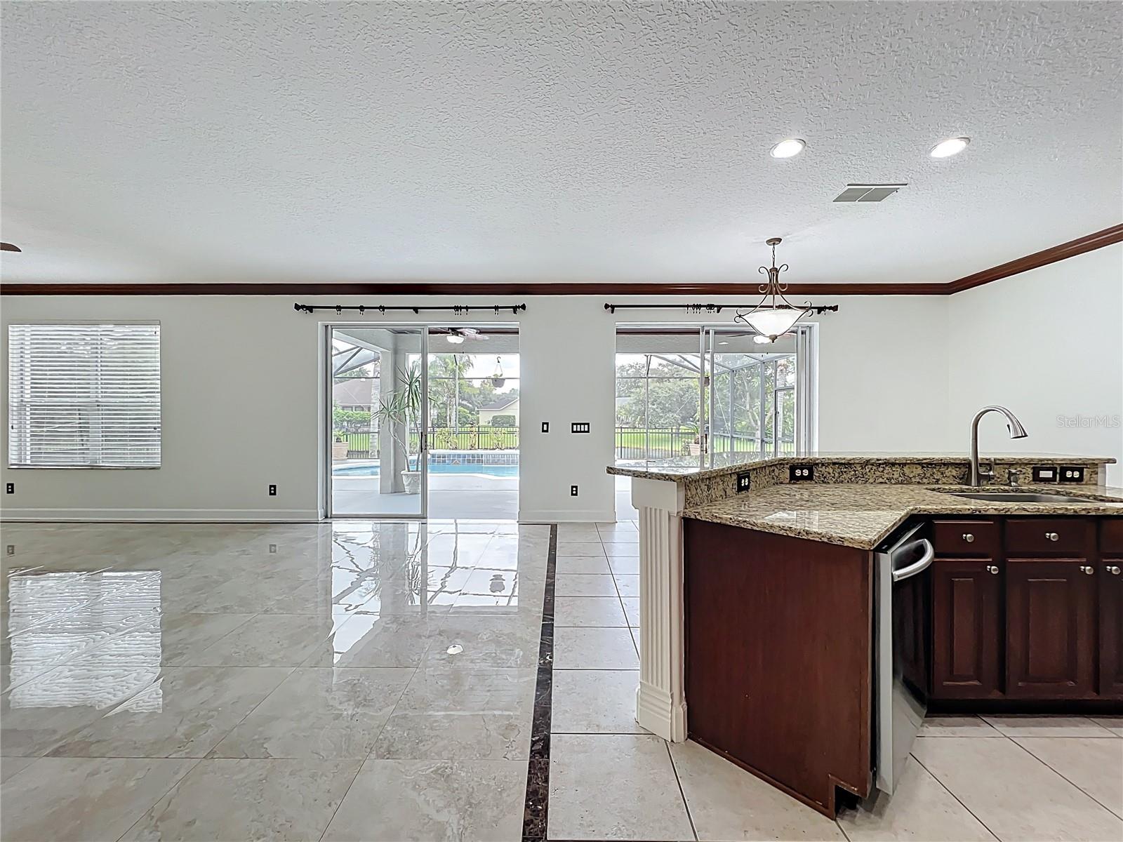 LIVE OAK RESERVE UNIT ONE - Residential Lease